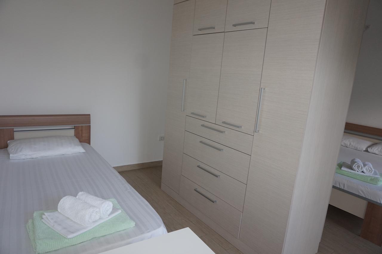 Apartments Minja Nerin Petrovac Exterior foto
